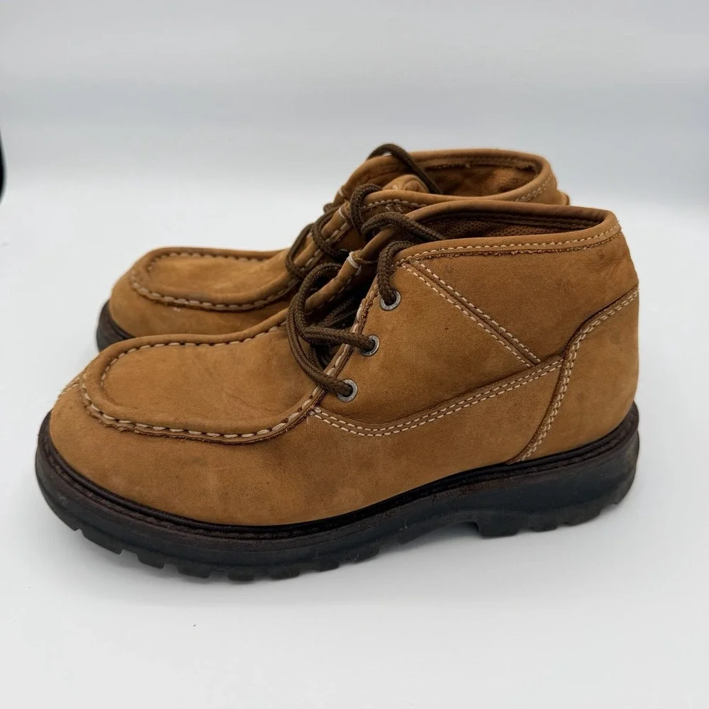 GH Bass Wallabees Men's Youth Size 4 Tan Suede Nubuck Boots Dressy